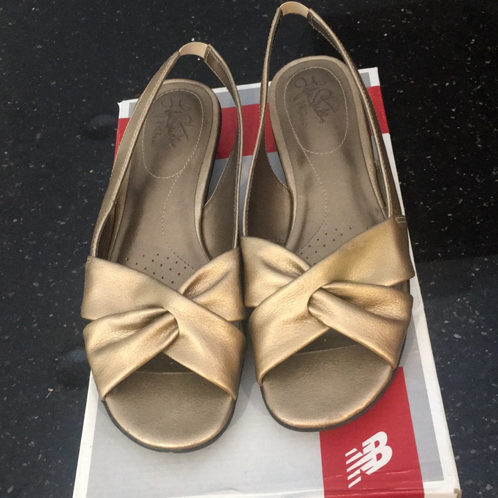 Life Stride Soft Sandals